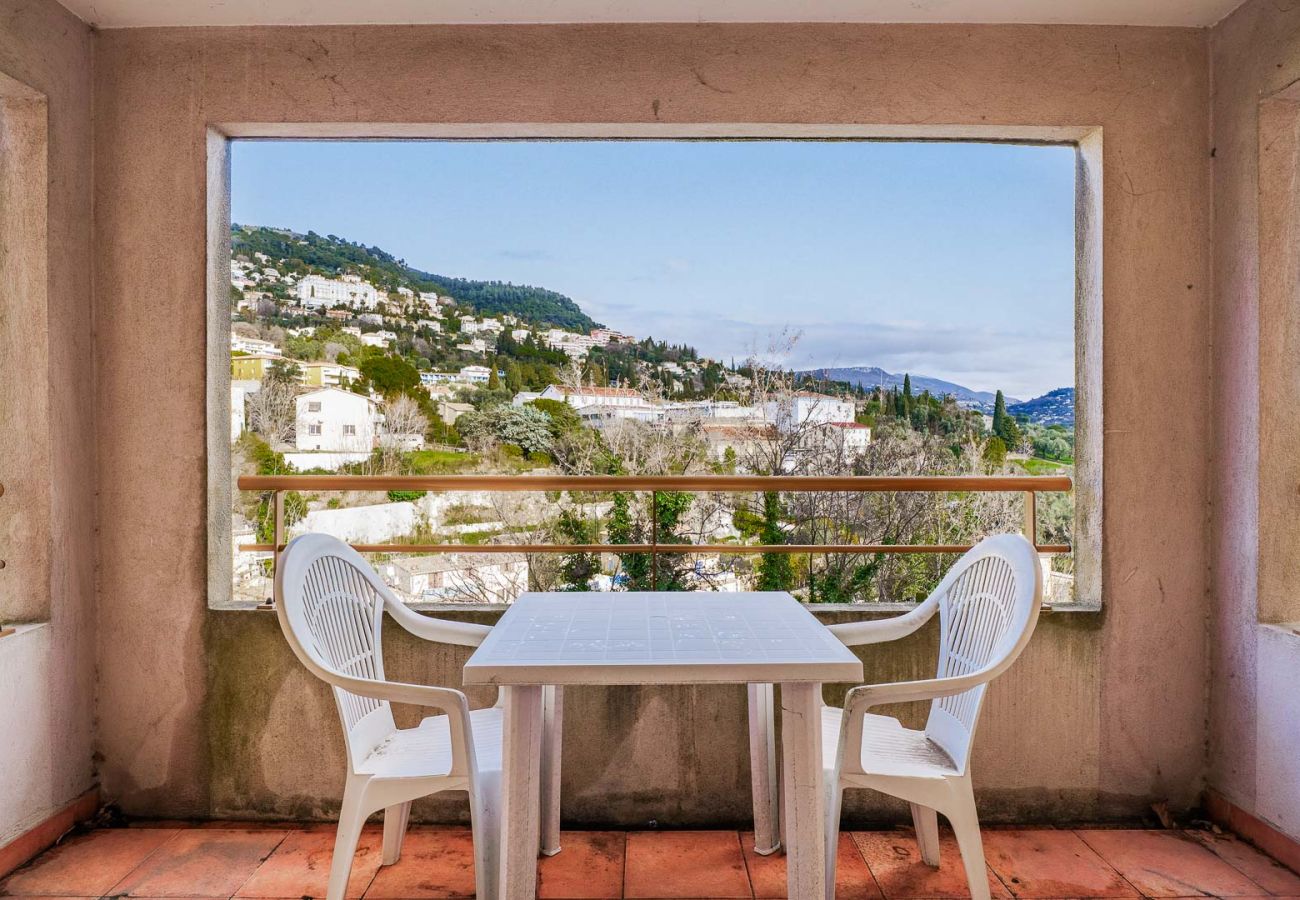 Appartement à Grasse - Appartement lumineux avec piscine 4 pers