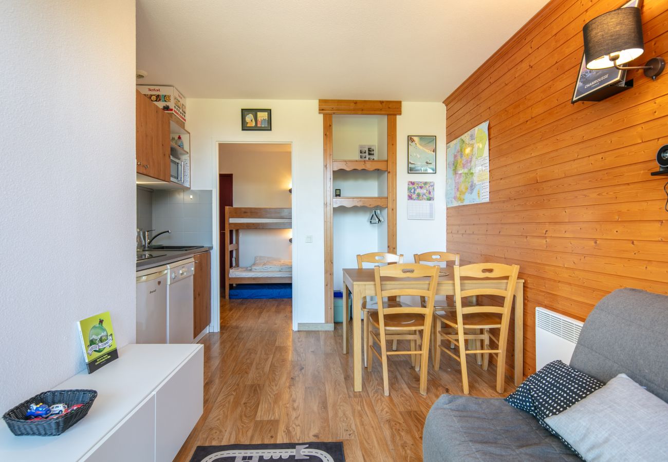 Appartement à Chamrousse - Appartement familial, balcon vue montagne