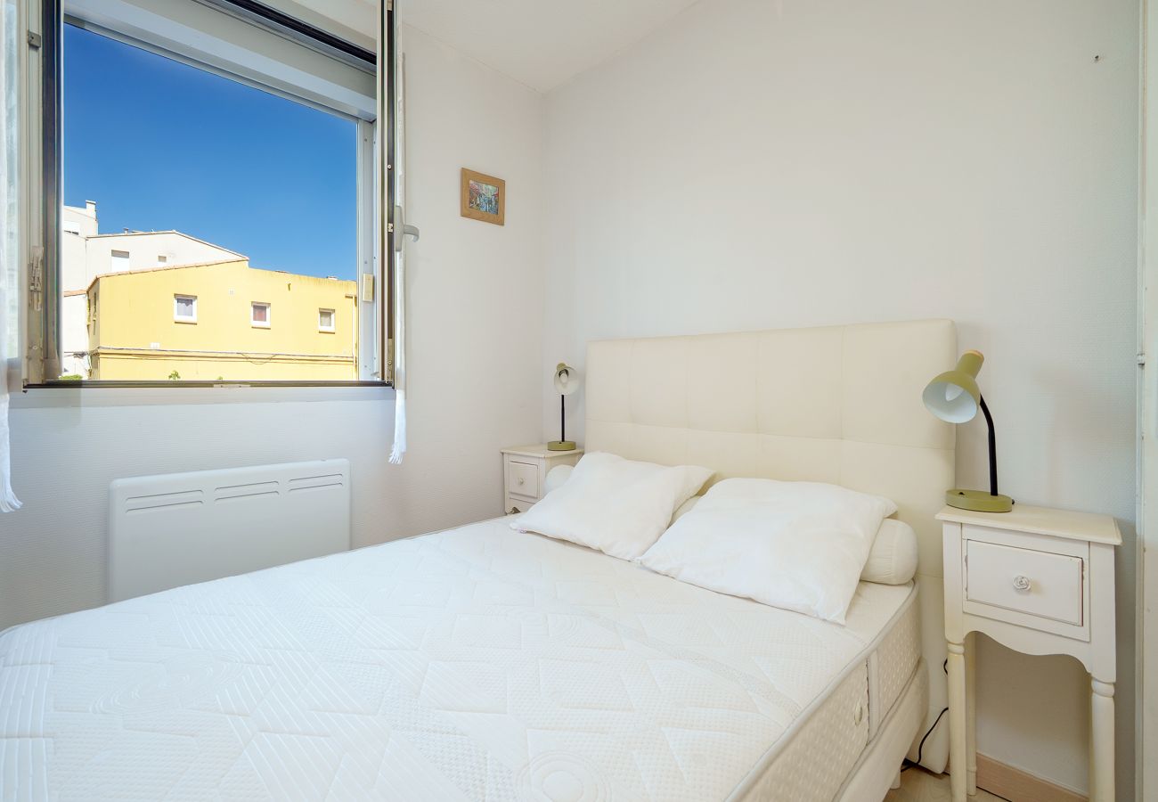 Appartement à Agde - Appartement climatisée à 300m de la plage, parking privé