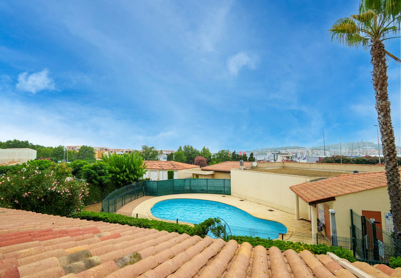 Appartement à Agde - Appartement cabine avec loggia vue mer