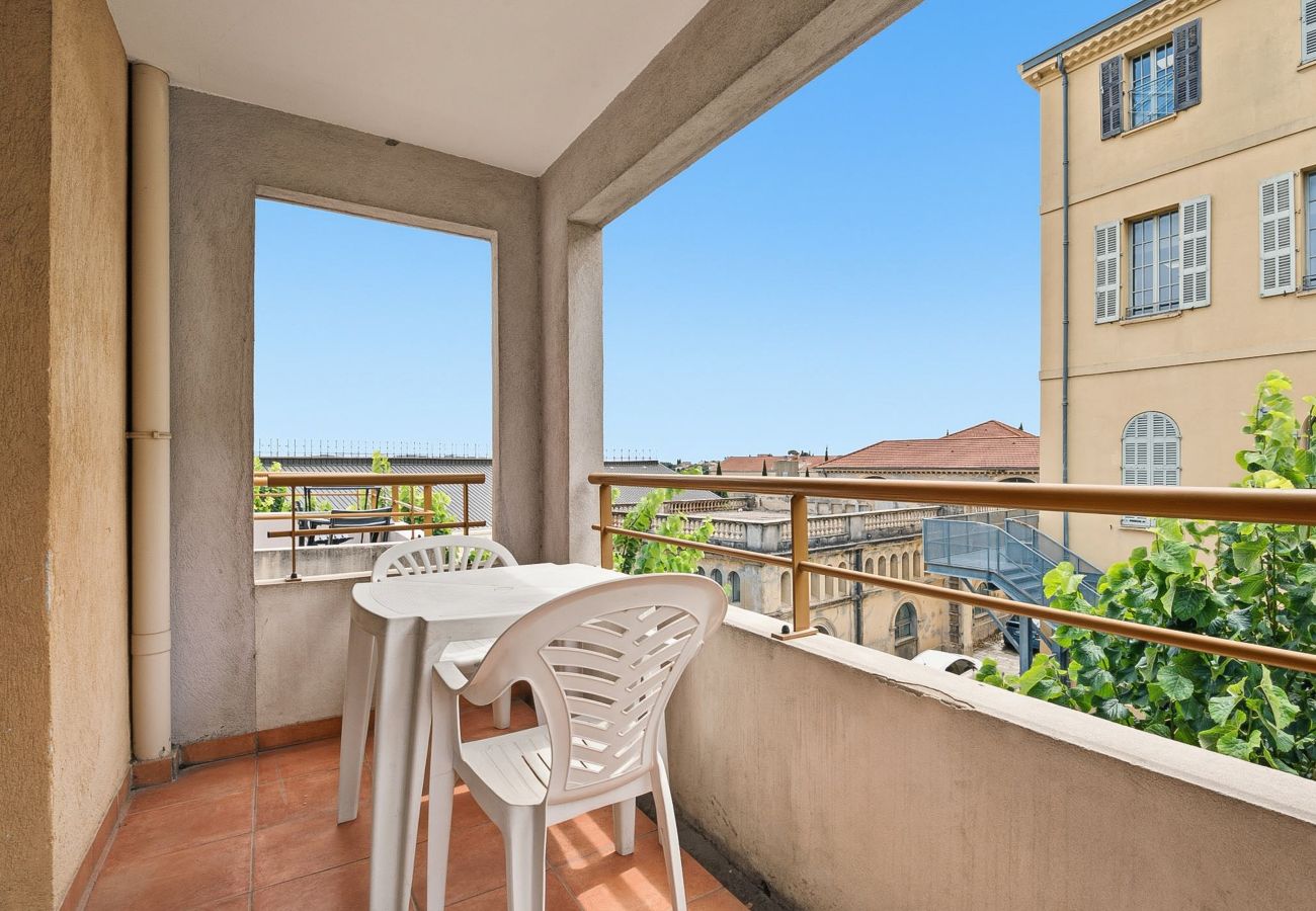 Appartement à Grasse - Appartement avec balcon et piscine