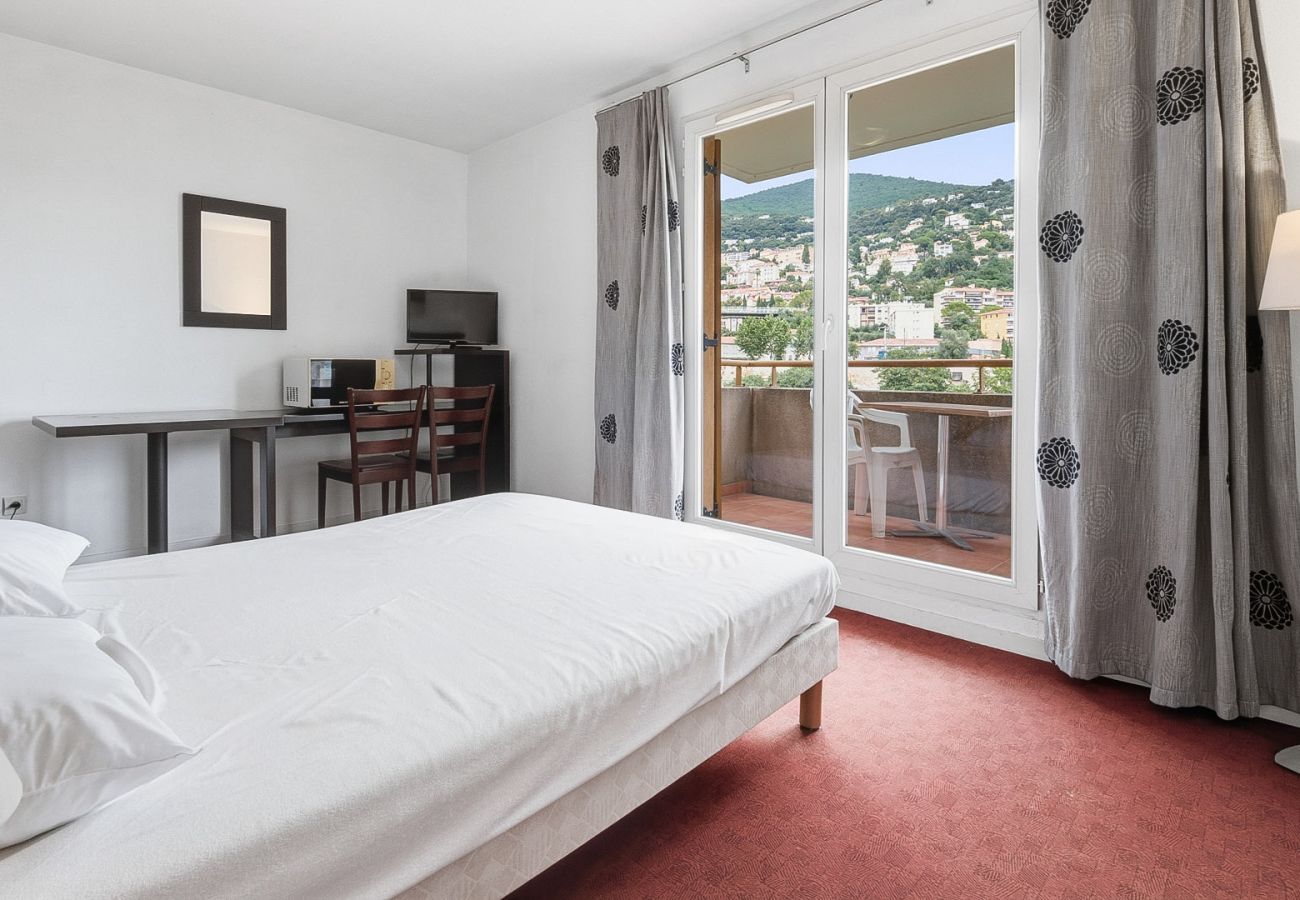 Studio à Grasse - Appartement avec balcon et piscine