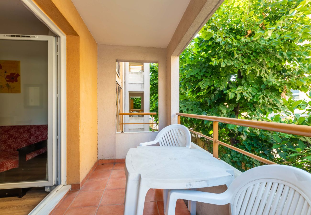 Appartement à Grasse - Appartement avec balcon et piscine 4 personnes