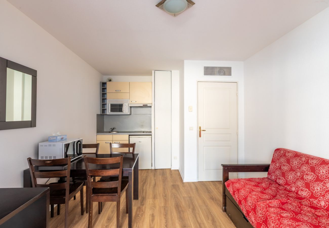 Appartement à Grasse - Appartement avec balcon et piscine 4 personnes