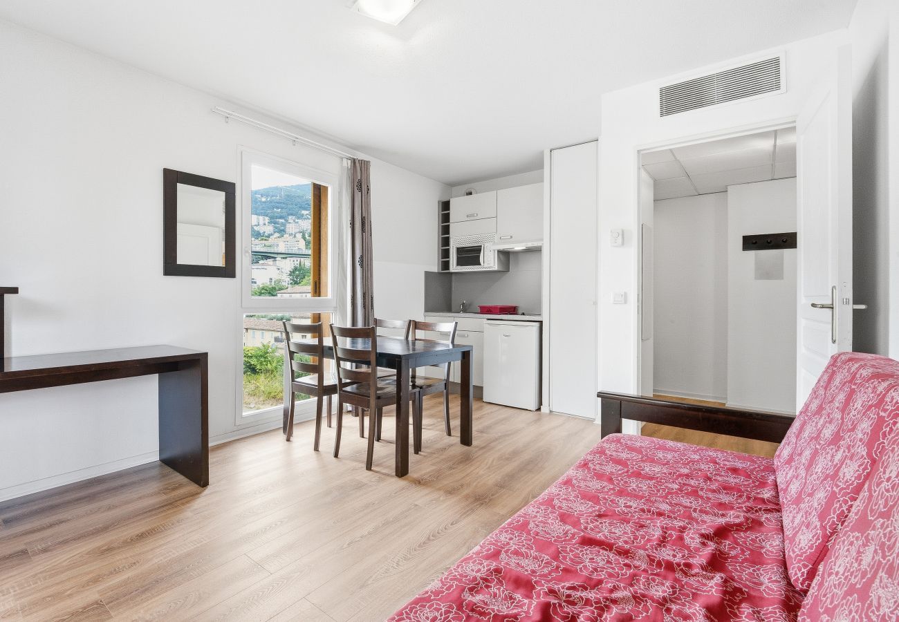 Appartement à Grasse - Appartement avec balcon et piscine