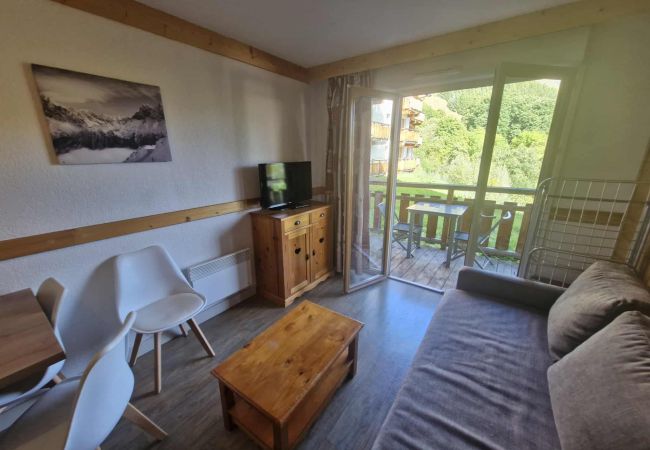 Appartement à Saint-Sorlin-d´Arves - Appartement avec balcon et piscine intérieure