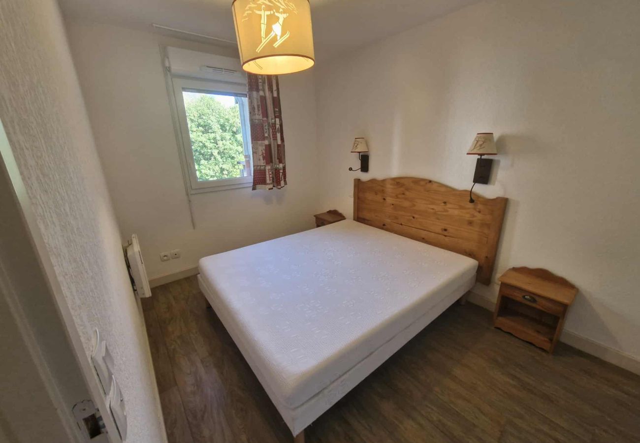 Appartement à Saint-Sorlin-d´Arves - Appartement avec balcon et piscine intérieure