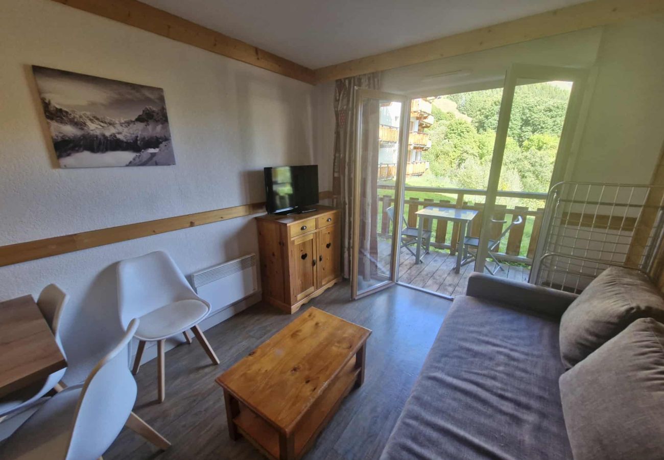 Appartement à Saint-Sorlin-d´Arves - Appartement avec balcon et piscine intérieure