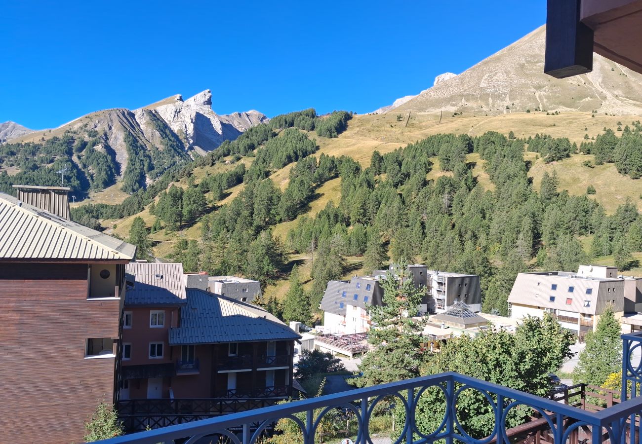 Studio à Allos - Studio avec coin nuit vue montagne
