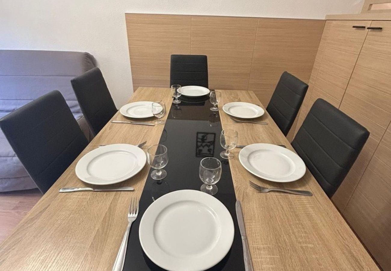 Appartement à Allos - Appartement avec balcon et piscine chauffée