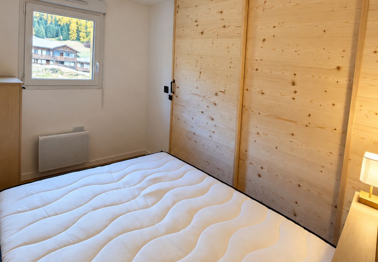 Appartement à Allos - Appartement avec balcon et piscine chauffée