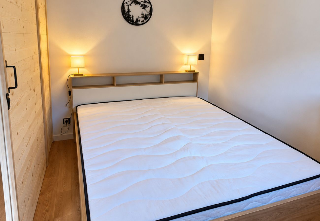 Appartement à Allos - Appartement avec balcon et piscine chauffée