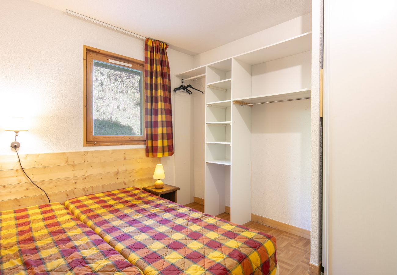 Appartement à Saint-Sorlin-d´Arves - Appartement avec balcon et piscine chauffée / PMR