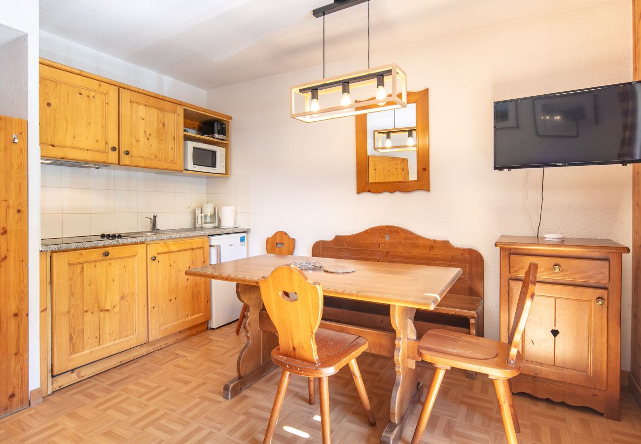 Appartement à Saint-Sorlin-d´Arves - Appartement avec balcon et piscine chauffée / PMR