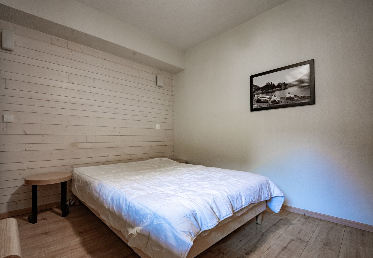 Appartement à Ax-les-Thermes - Appartement avec terrasse et piscine extérieure
