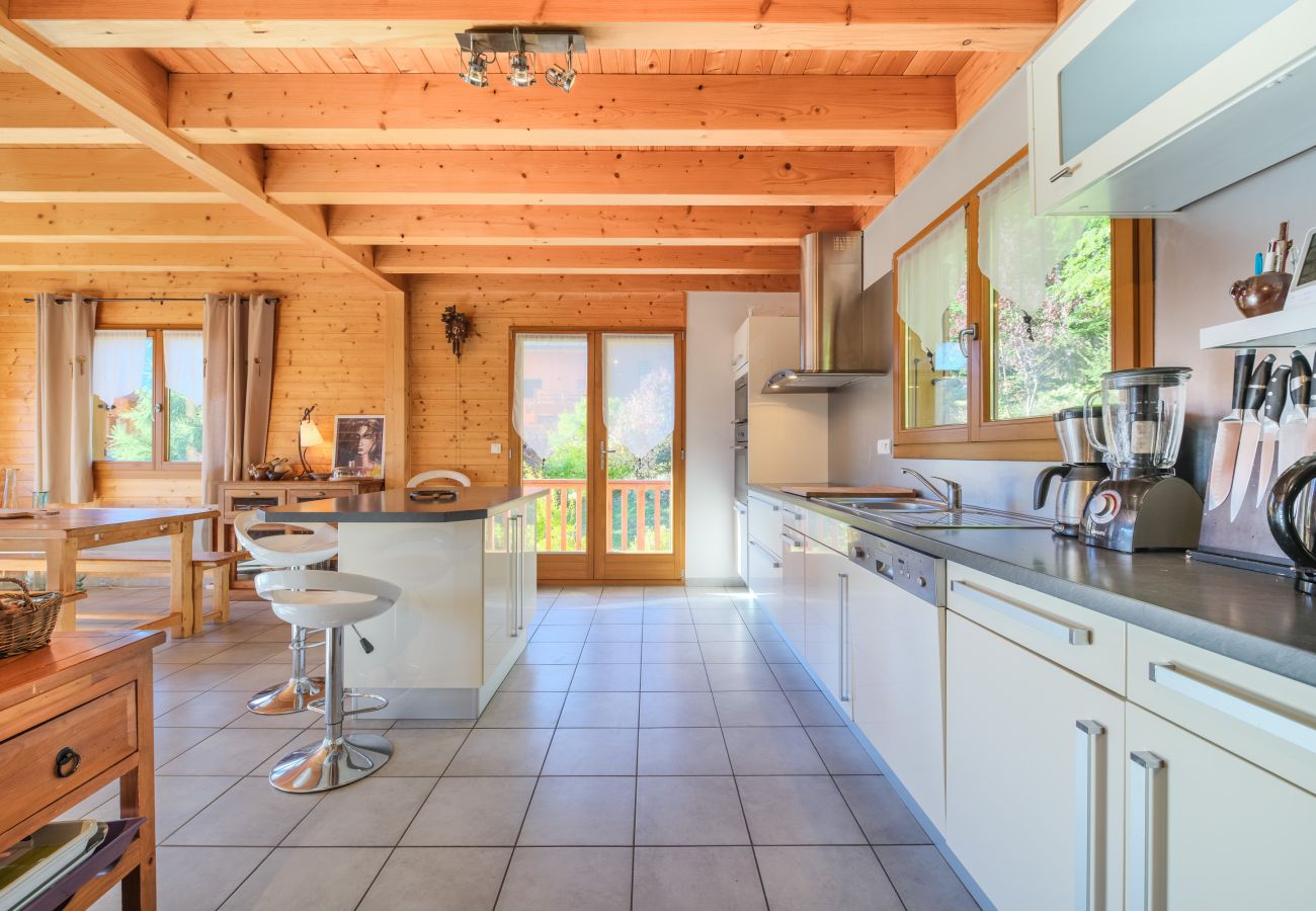 Chalet à La Léchère - Chalet tout équipé skis aux pieds vue montagne