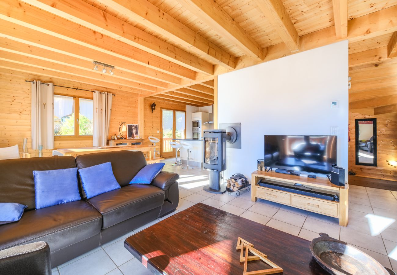 Chalet à La Léchère - Chalet tout équipé skis aux pieds vue montagne