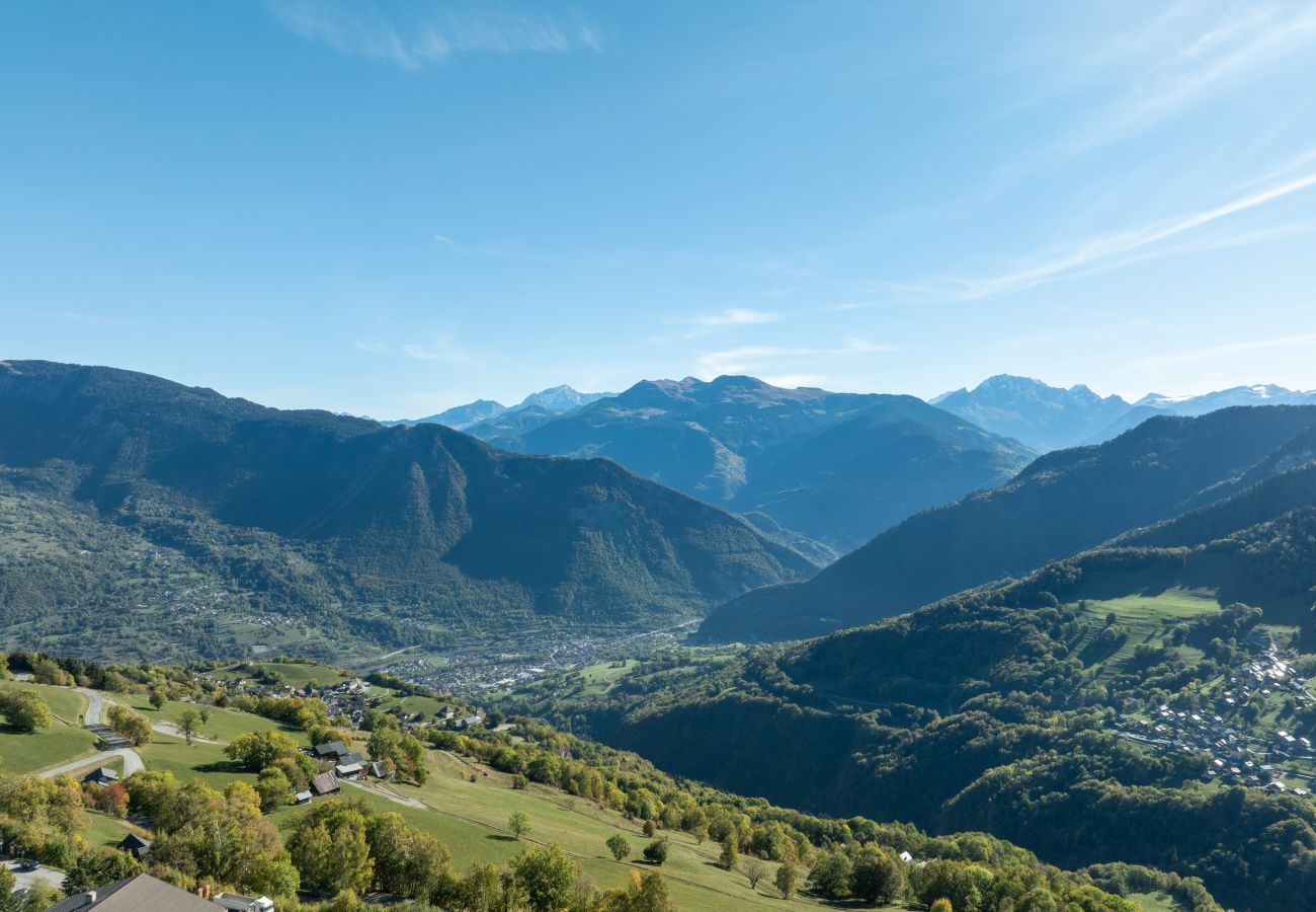 Chalet à La Léchère - Chalet tout équipé skis aux pieds vue montagne