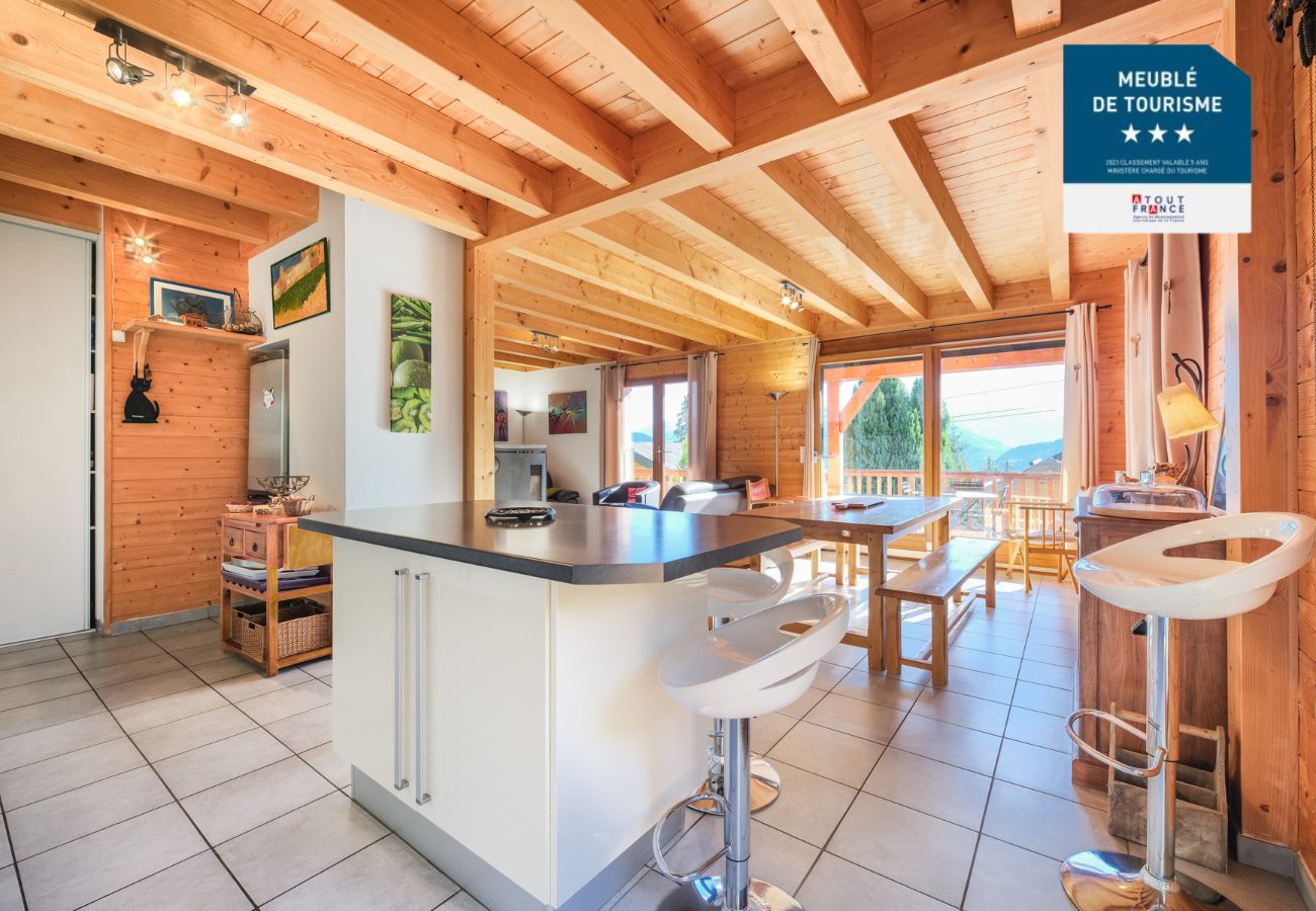 Chalet à La Léchère - Chalet tout équipé skis aux pieds vue montagne