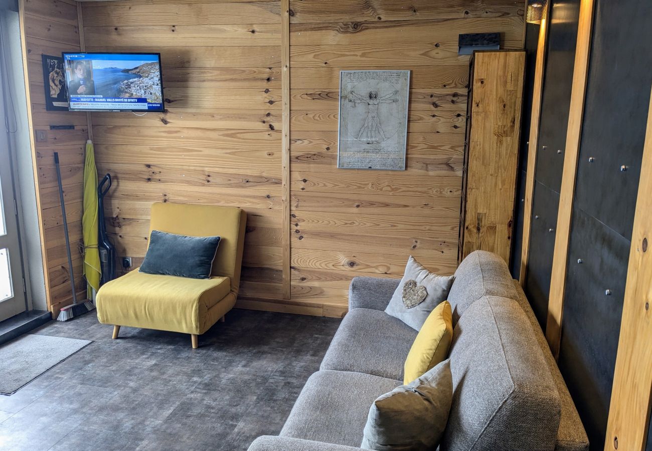 Studio à Chamrousse - Studio rénové avec vue sur les pistes de ski 